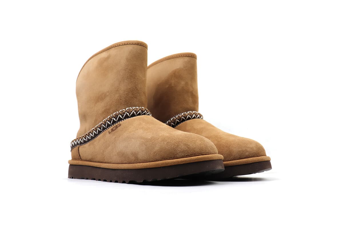 UGG Classic Short Cresent Коричневый — фото 2