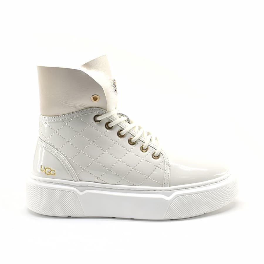 UGG SHANTI